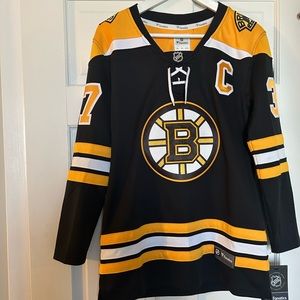 Brand New Women's Boston Bruins Patrice Bergeron Fanatics Branded Black Captain